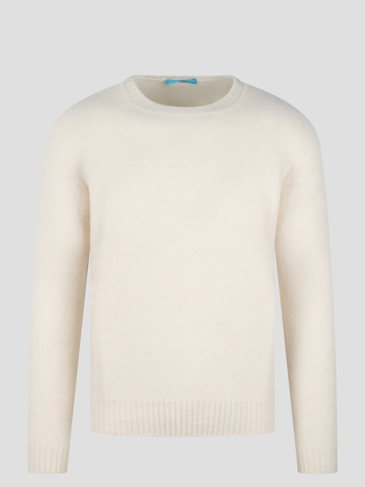 Round neck sweater