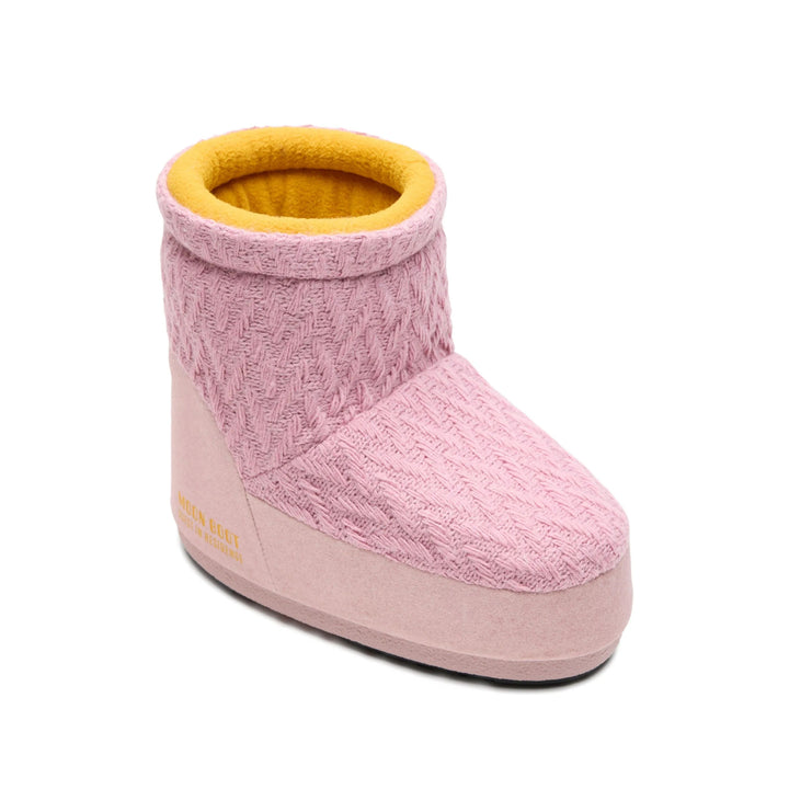Moon Boot X Guest In Residence Shoes - Pink | bb66d4ba622ecf14fcb6167fffe90a6b85fa4f24