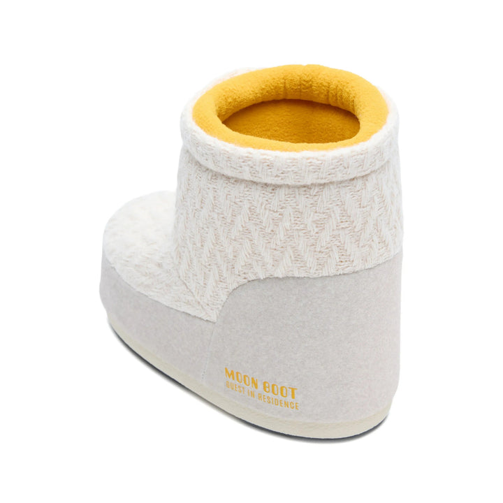 Moon Boot X Guest In Residence Shoes - White | 377a8525a4b35760b1fa8049b24b40a37910f301