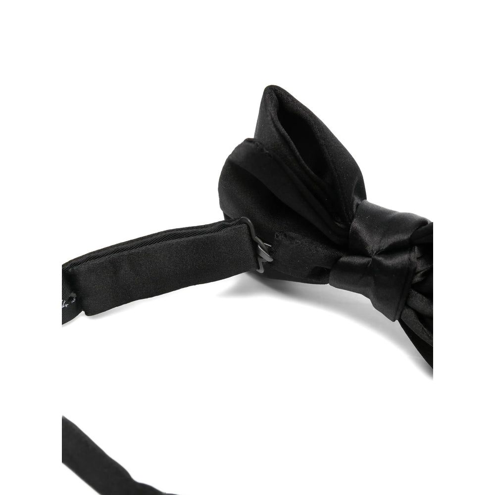 Tom Ford Bow Ties - Black | e0c914fbb0ae31b7b1d09789672b5f83a90c7bff