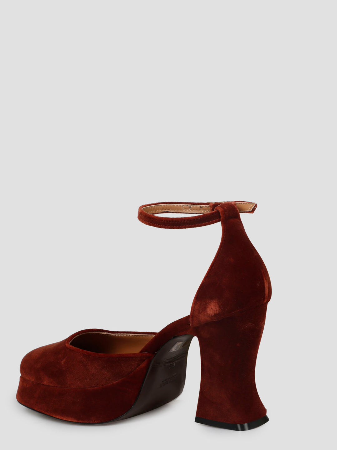 Nicla velvet pumps