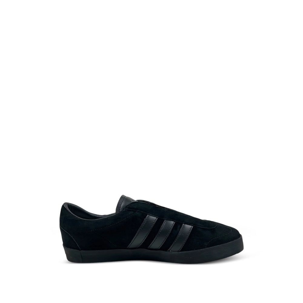 Y-3 Sneakers - Black | e1b2c43a7cd7db62bfce36deb5929e208ad11d5e