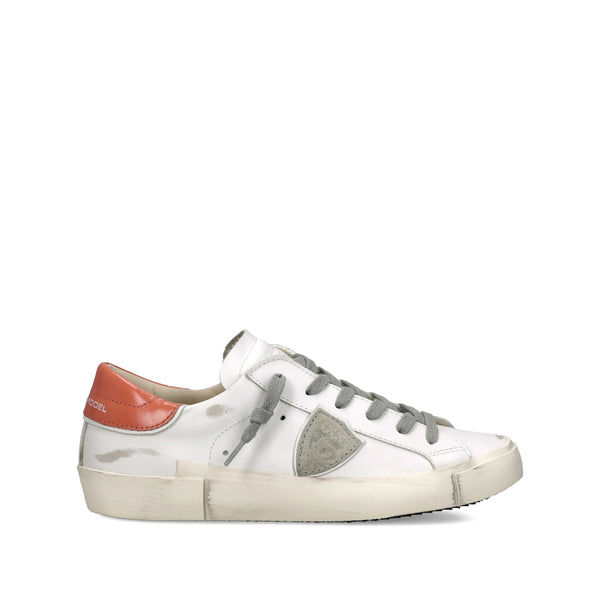 Sneakers White