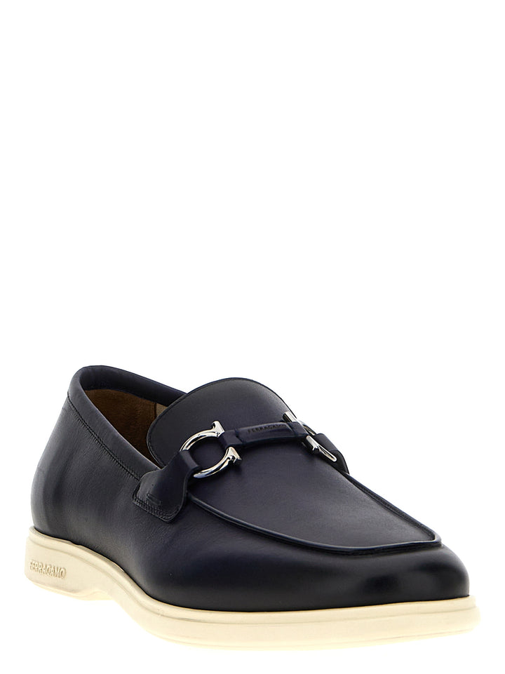 Ferragamo Cosimo Loafers - Black | da6820fb38e57499ac9769a5604a3a5b5a0f3974