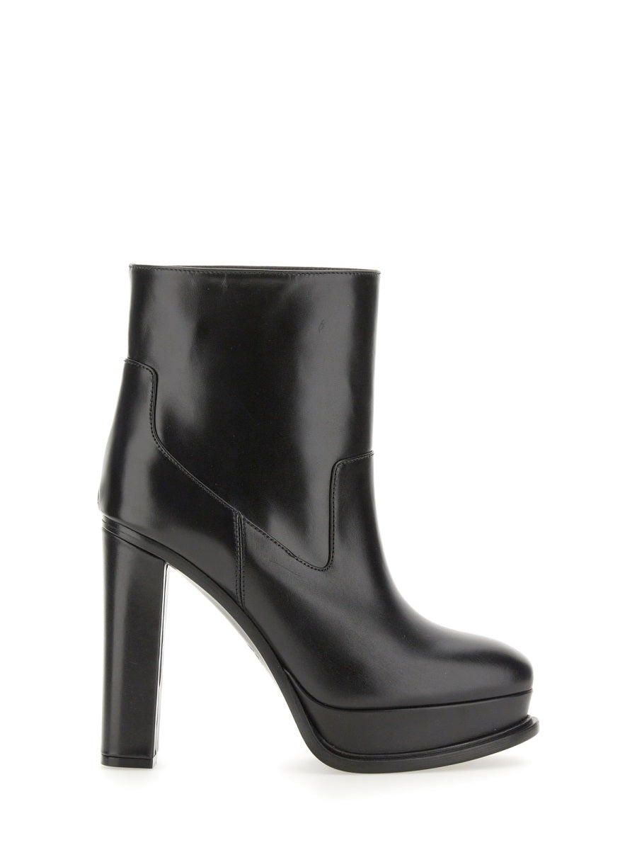 Alexander McQueen Boots - Black | Wanan Luxury