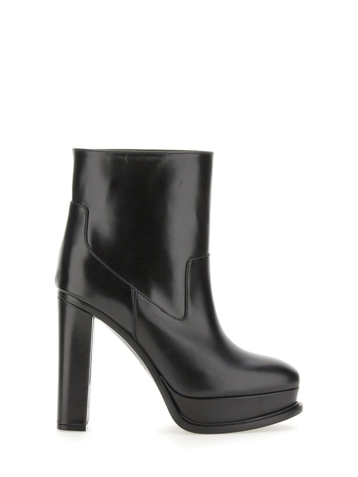 Alexander McQueen Boots - Black | Wanan Luxury