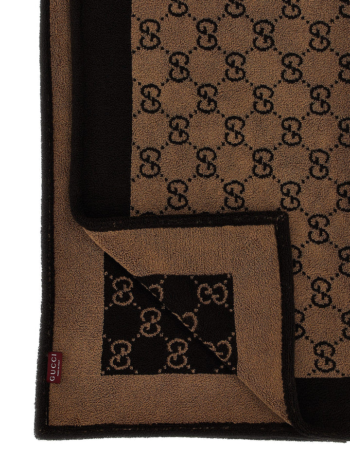 Gucci Patrick Beach - Beige | 0fbfd79a6e71fcb46044ccd2adce7f64f67c4ac5