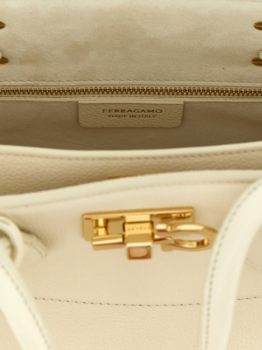 Ferragamo New Ferragamo Studio Soft (M) Hand Bags - White | 30b5aa3a97ec06cd68f23e6058ae68a4c1a4ddd2