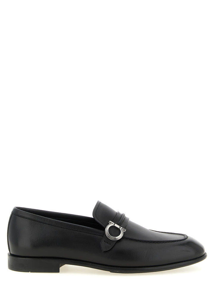Ferragamo Terence Loafers - Black | de9c4ed1d05f9ad4a3ab69dec414ade347f4d8a7