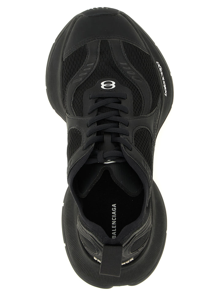 Balenciaga Circuit Sneakers - Black | 029d464f3450b06a350dcdeb0b586ec9339bd029