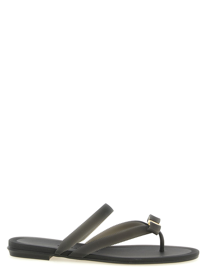 Ferragamo Jealsa Sandals - Black | 24679ca9db28268dc5ff4b31b6c106ed52d832e6