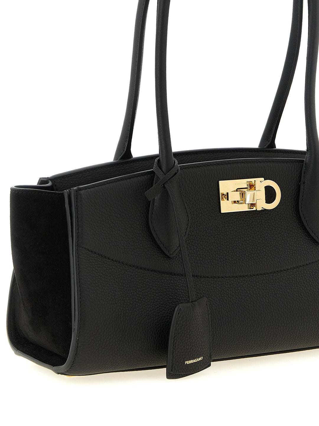Ferragamo Studio Soft East West (M) Shoulder Bags - Black | 7ccc9b8e770a3d71a76b0f883d0a71839b93be34