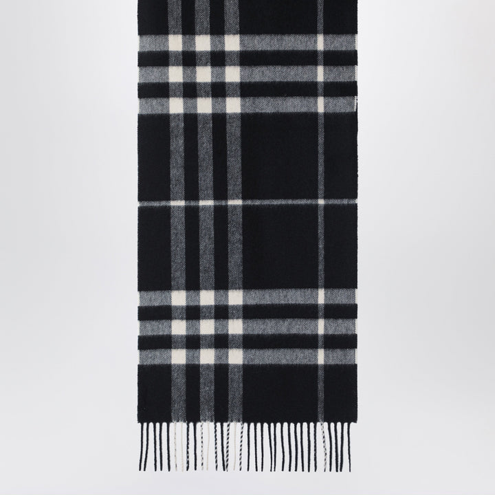Burberry Scarves & Shawls - Black | 58f62661a3ec4c274c5bed18b27f9de7f3465589