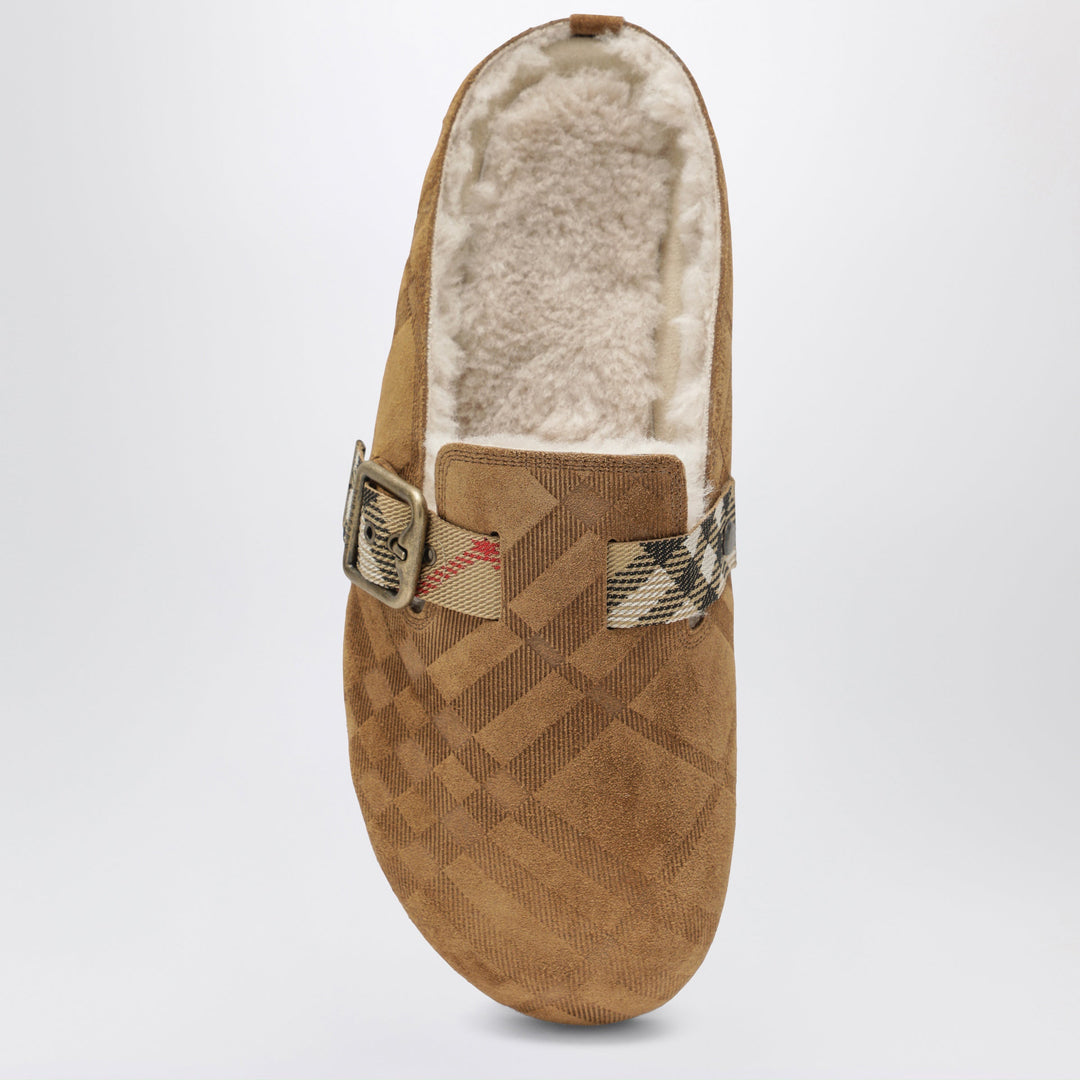 Burberry Apparel & Accessories - Beige | 24bcddd099b86b45cf6008bece6ebed5f13de7fd