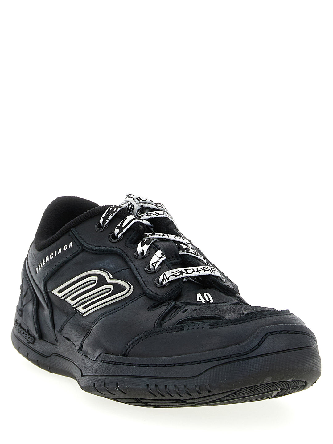 Balenciaga Hamptons Worn-Out Sneakers - Black | 3fe18b9d61aefc6bd8afe259326f75940de7bbe8