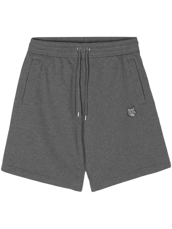 Sports shorts with patch