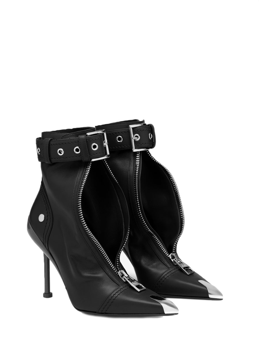Alexander McQueen Boots - Black | Wanan Luxury
