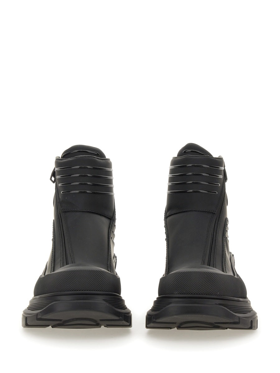 Alexander McQueen Boots - Black | Wanan Luxury