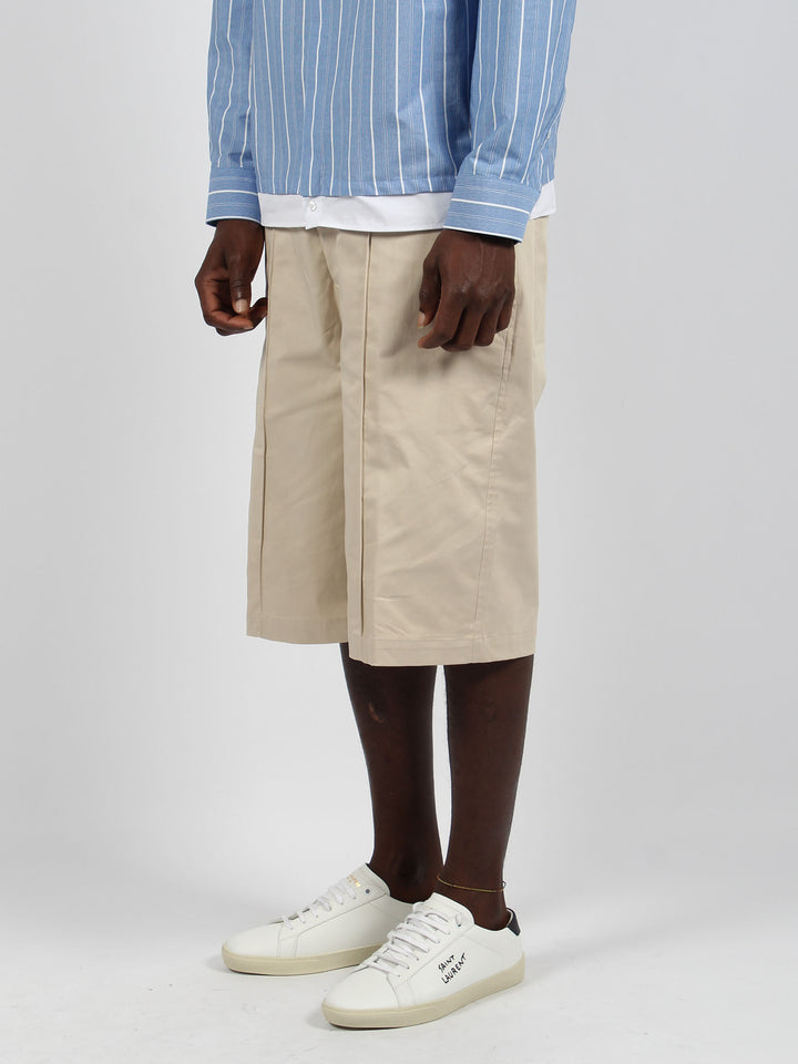 Straight leg pockets shorts