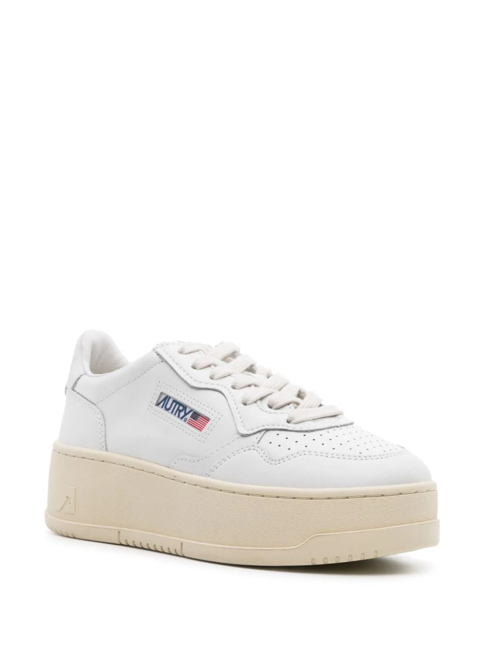 Medalist sneakers with raised sole