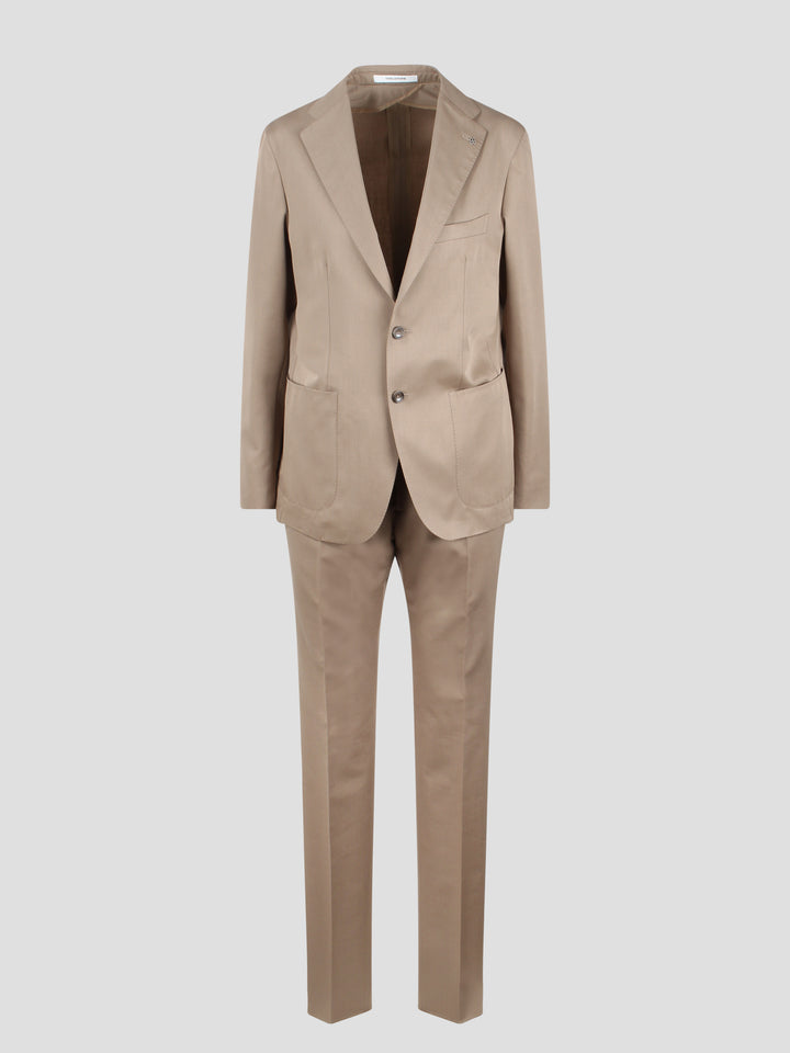 Single-breasted tailored suit