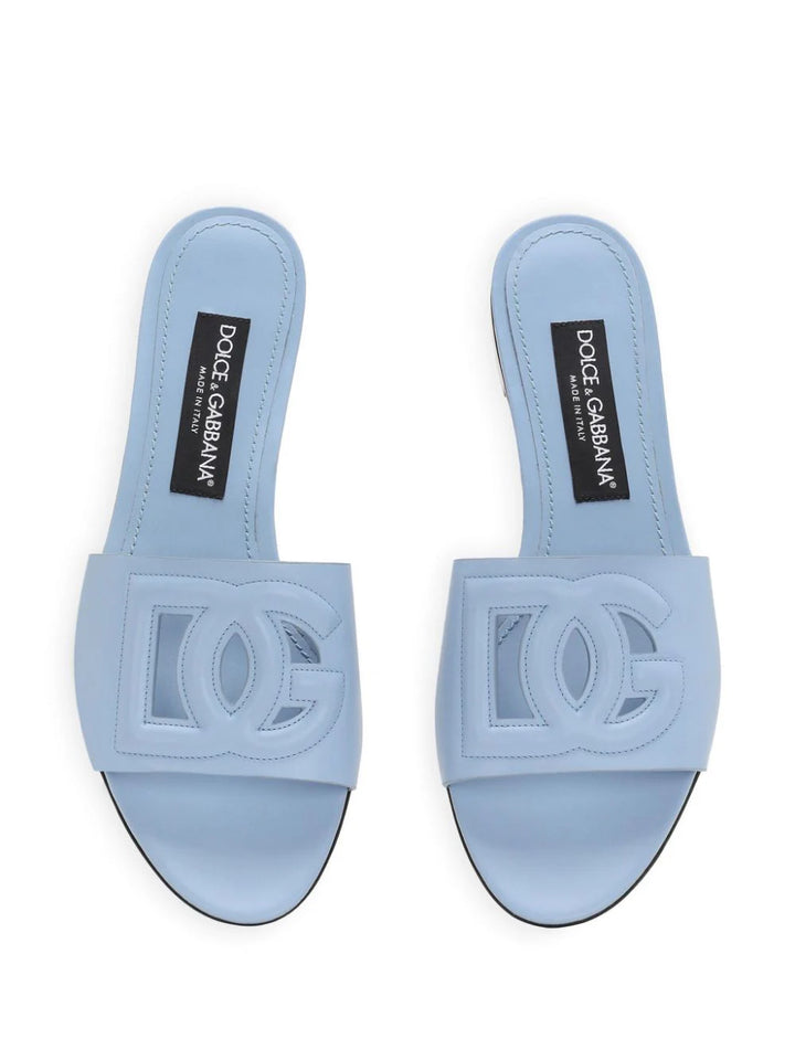 Slide sandals with embossed logo