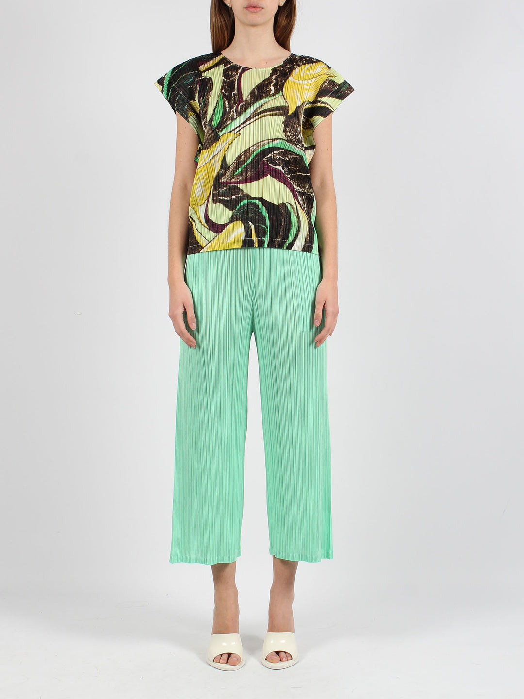 March pleated trousers