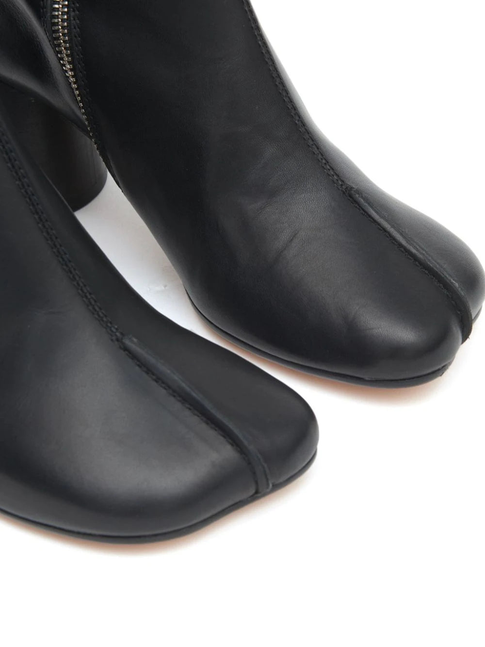 Ankle boots with stitching detail