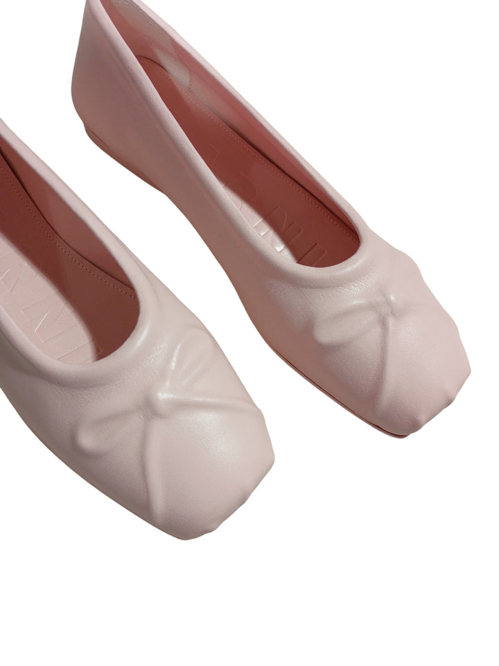 Ballet flats with bow