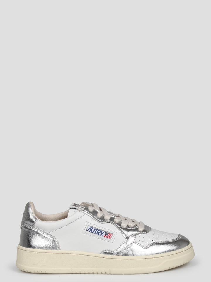 Medalist low sneakers