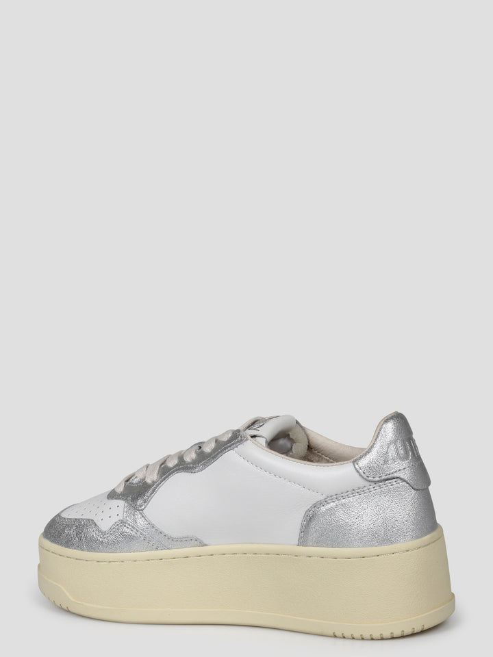 Medalist platform sneakers