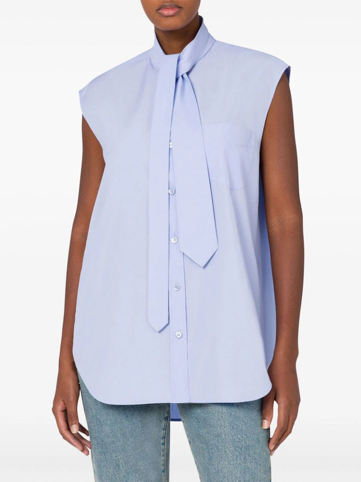 Shirt with knot on the neck