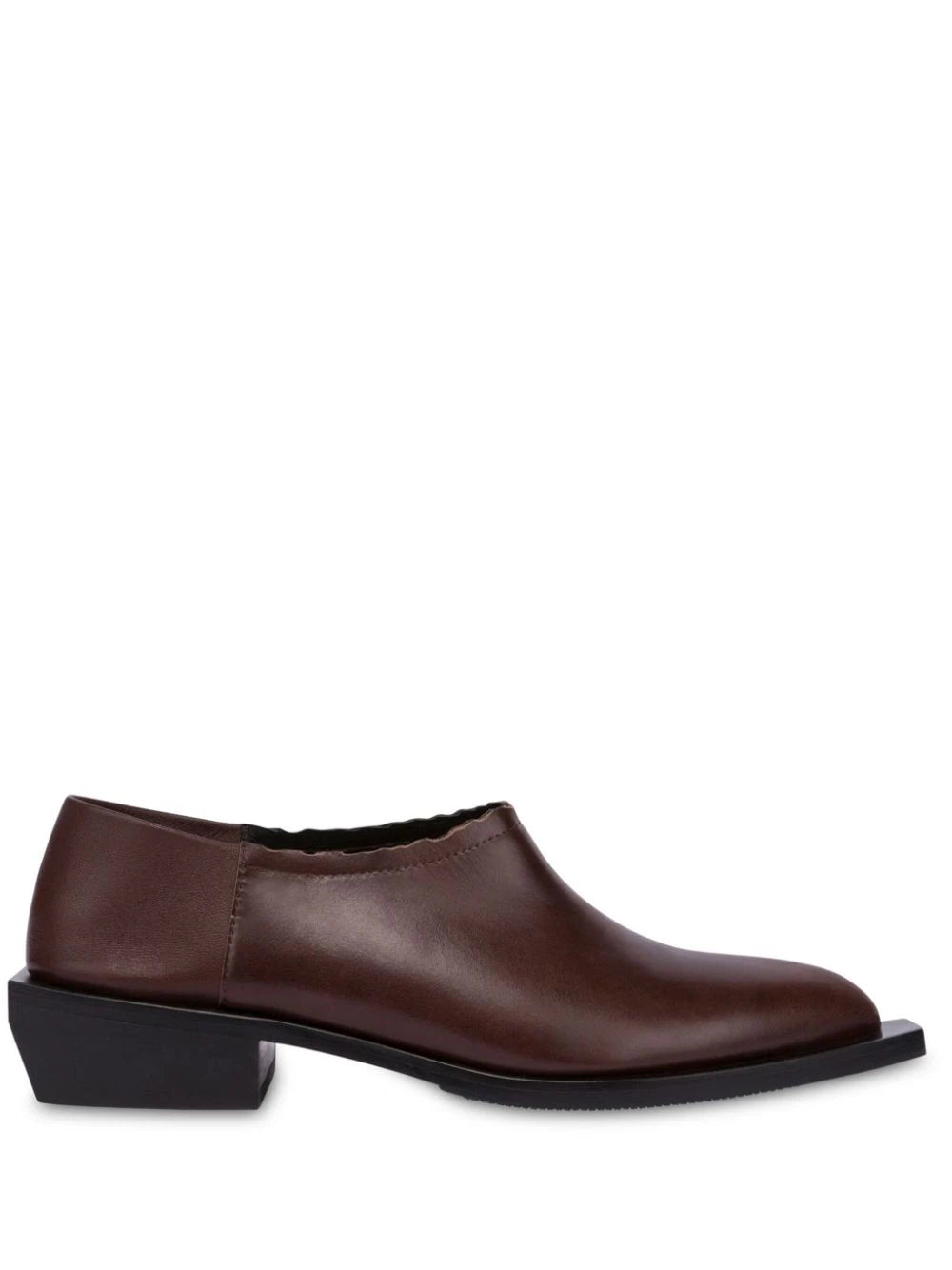 Loafers with scalloped edge