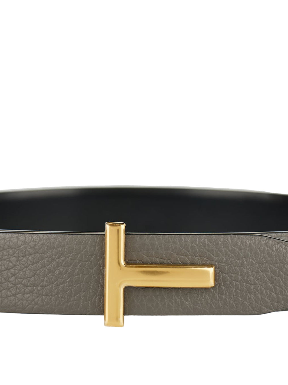 Belt with logo plaque