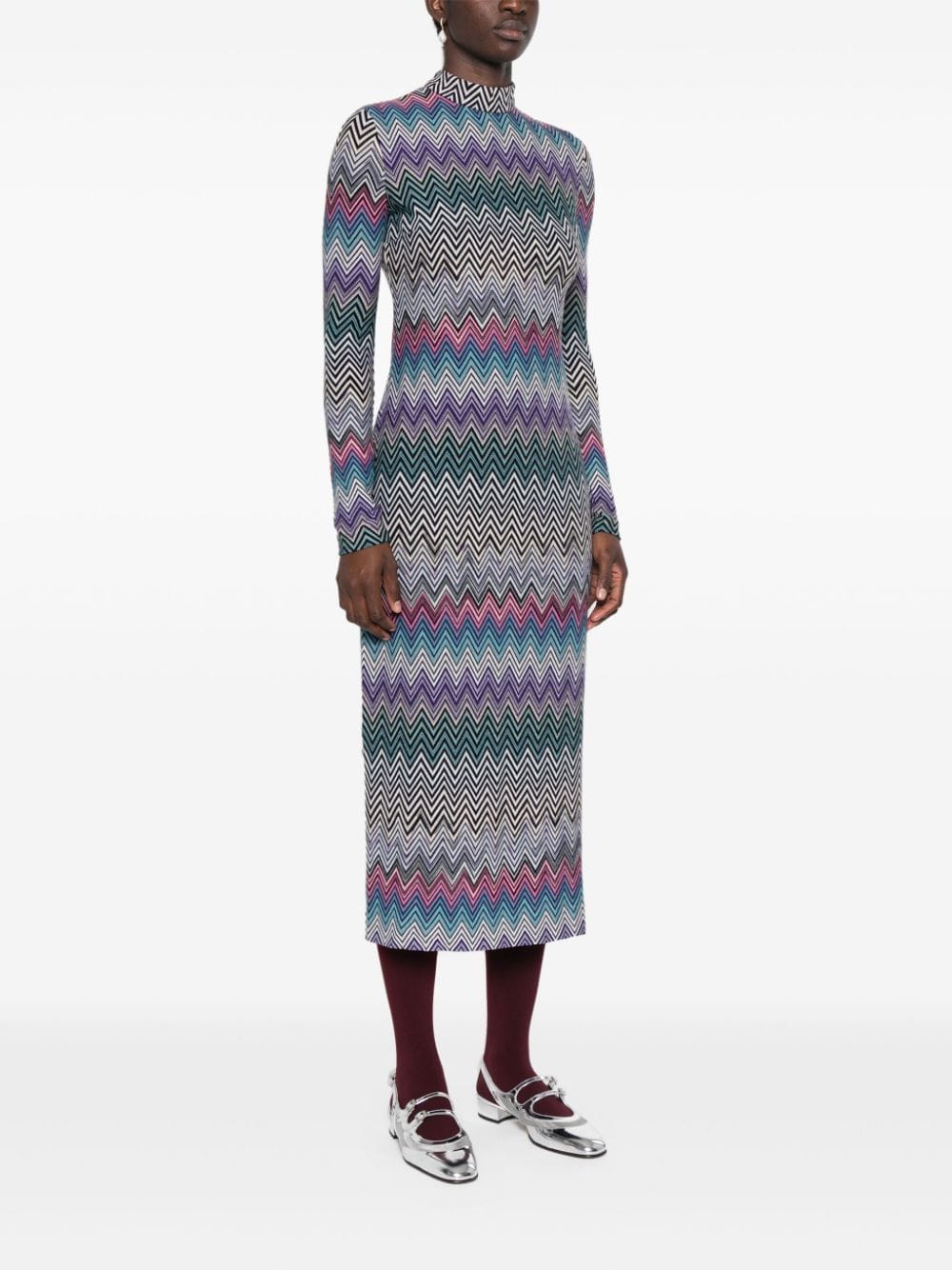 Midi dress with zigzag pattern