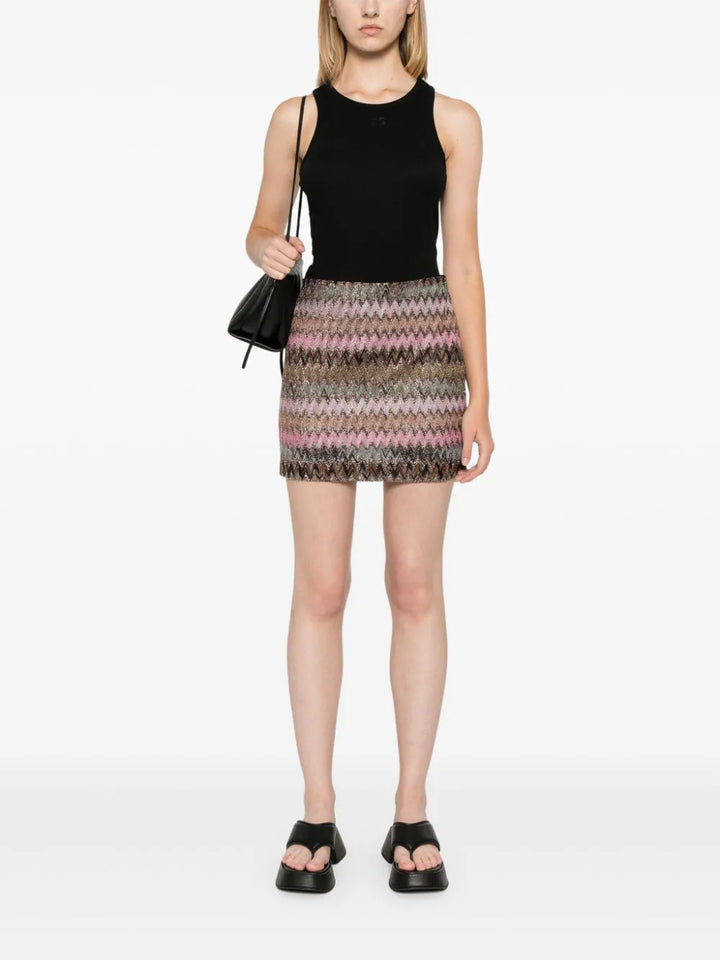 Mini skirt with zigzag pattern