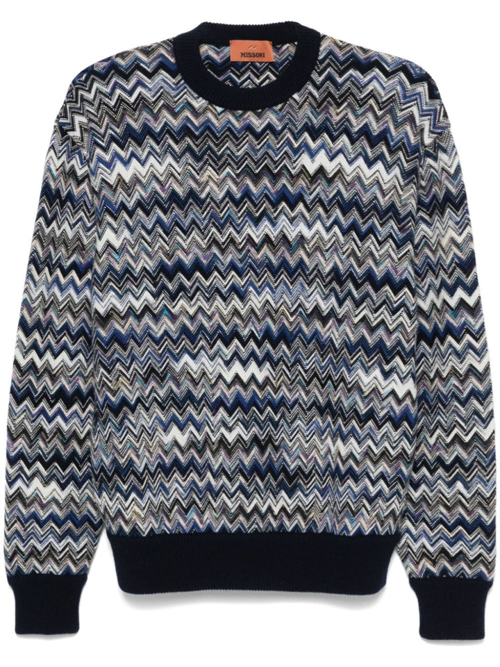 Sweater with zigzag pattern