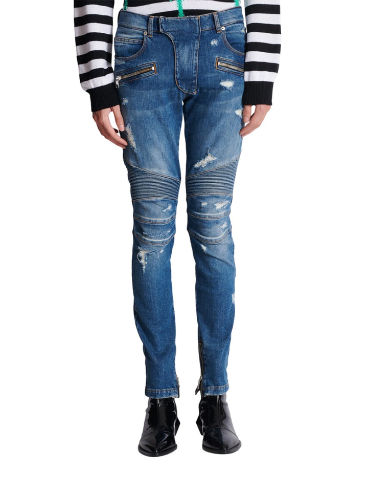 Skinny jeans with a worn effect