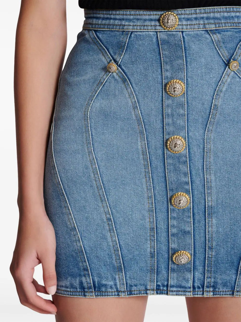 Denim mini skirt with buttons