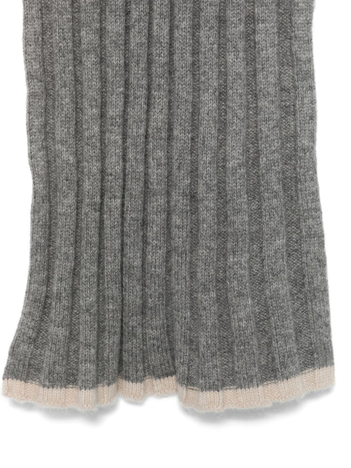 Ribbed scarf