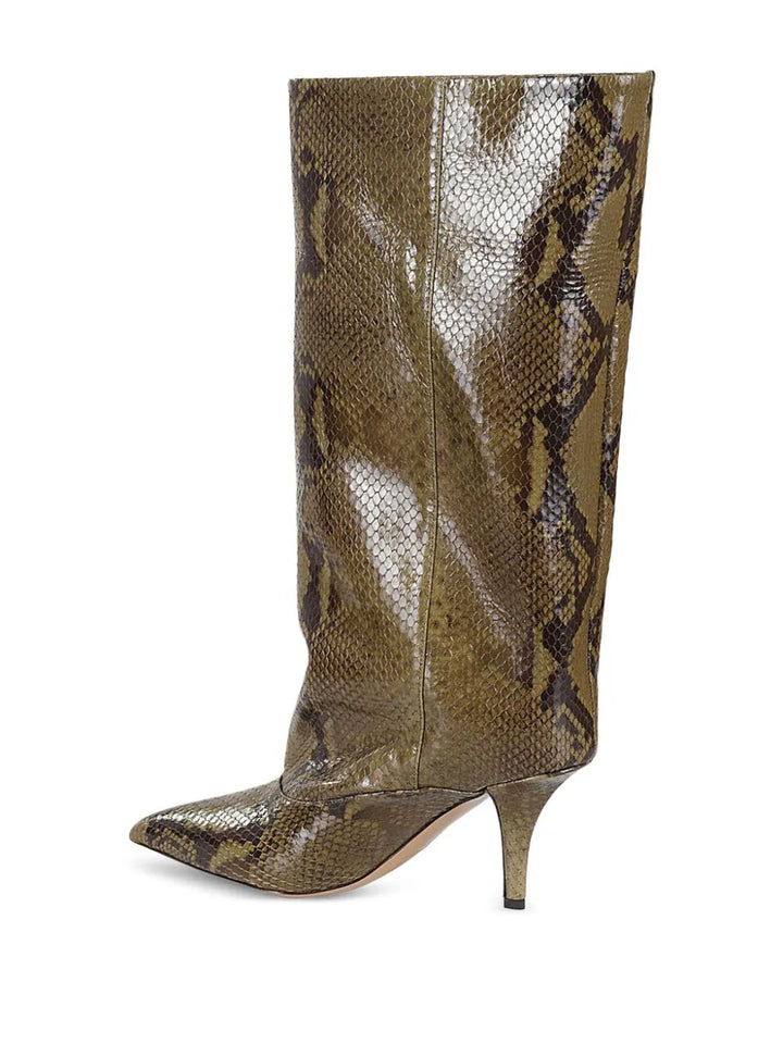 Boots with snake effect