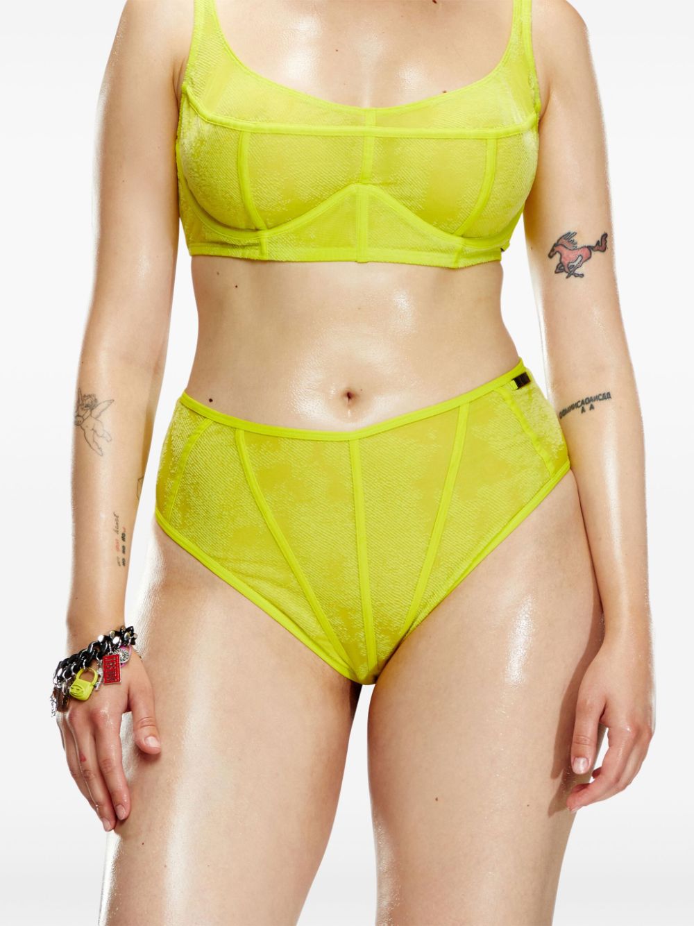 C-mesh-high-waist-brief mutan