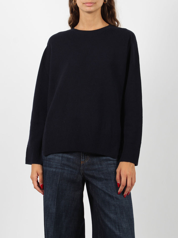 Relaxed round neck sweater