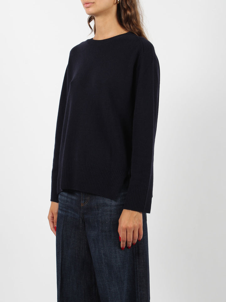 Relaxed round neck sweater