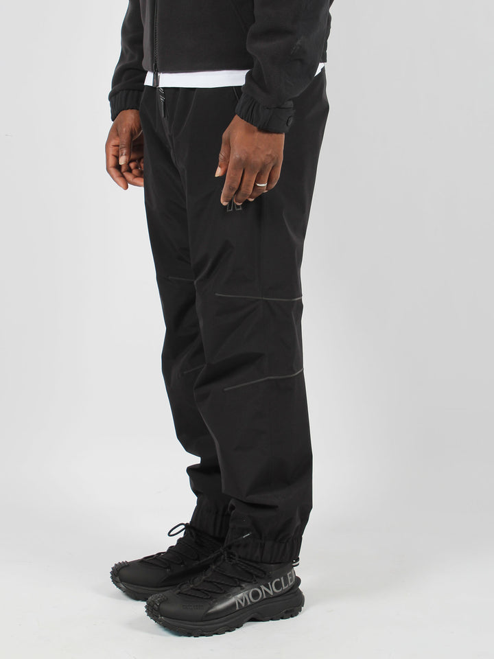 Tapered sports trousers