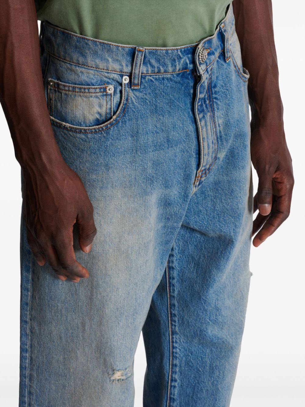 Comfortable fit jeans