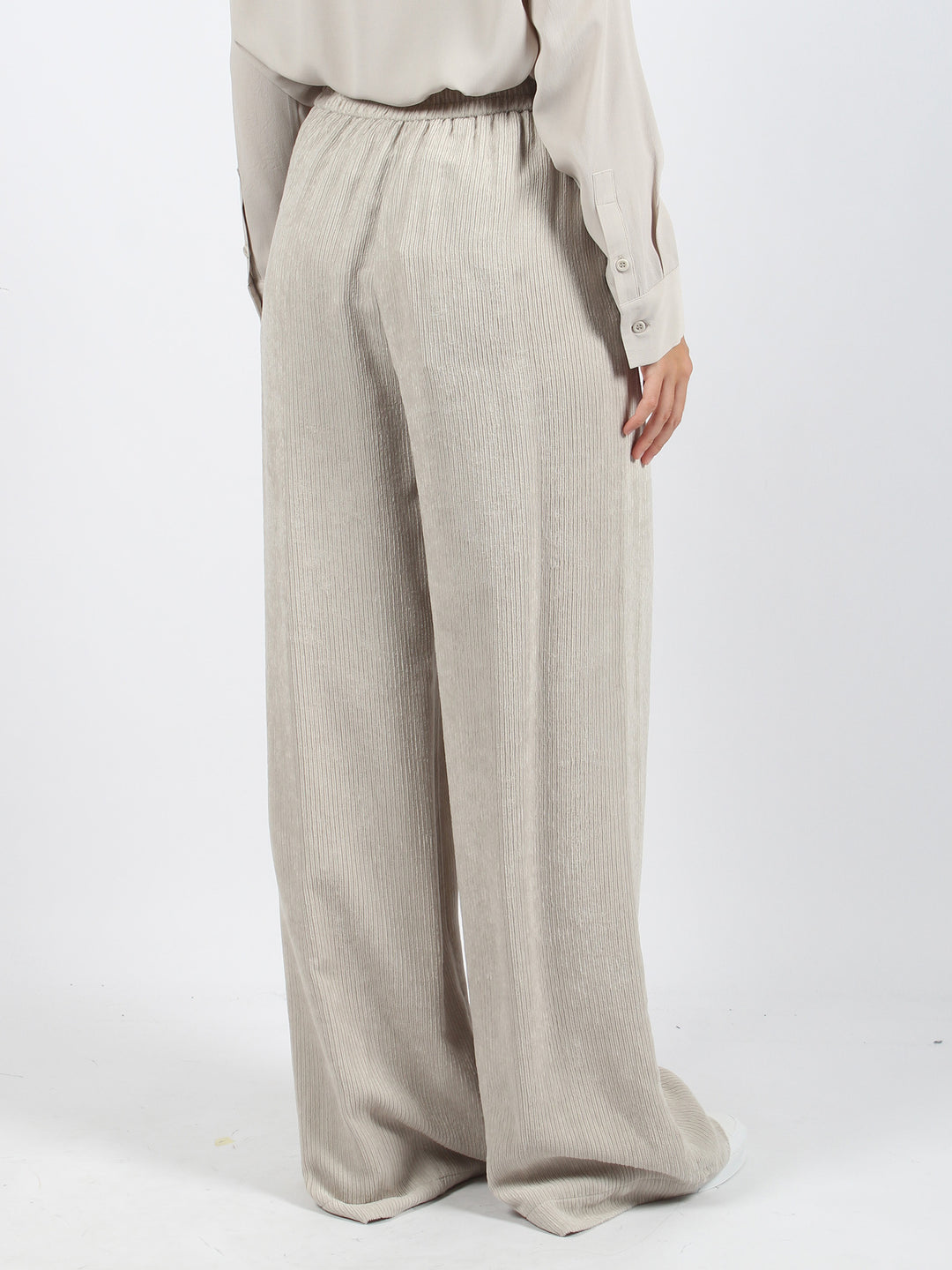 Wide leg pants