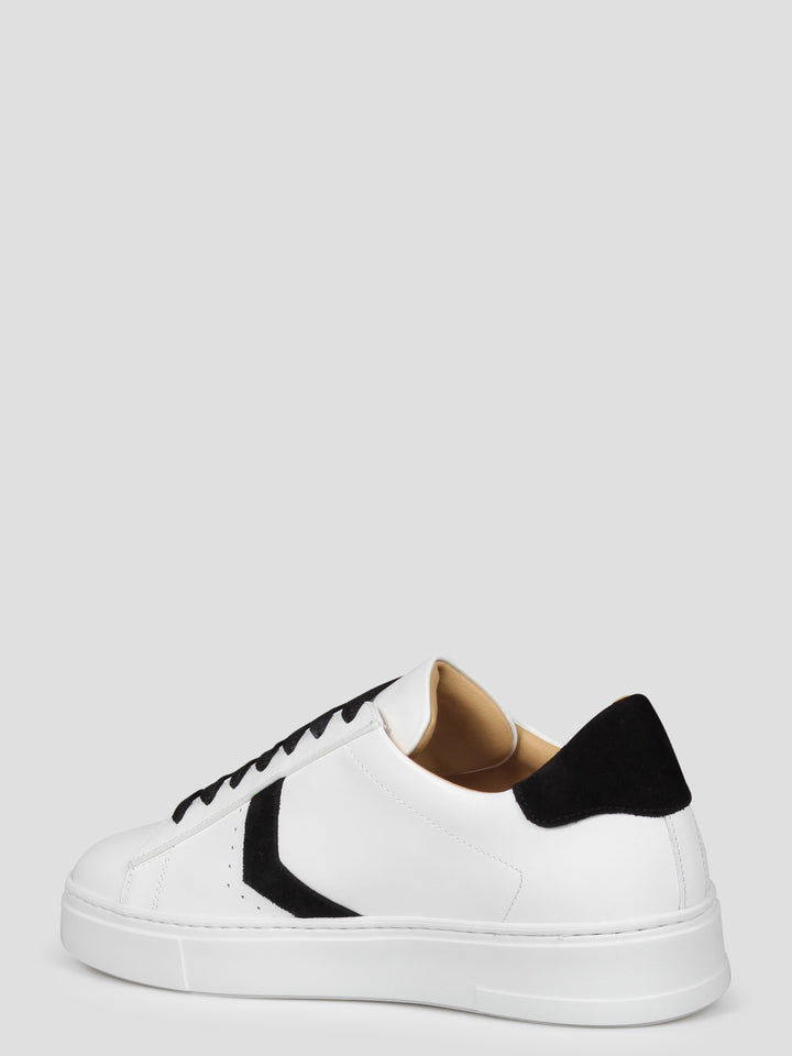 Lo-top leather arrow force sneakers