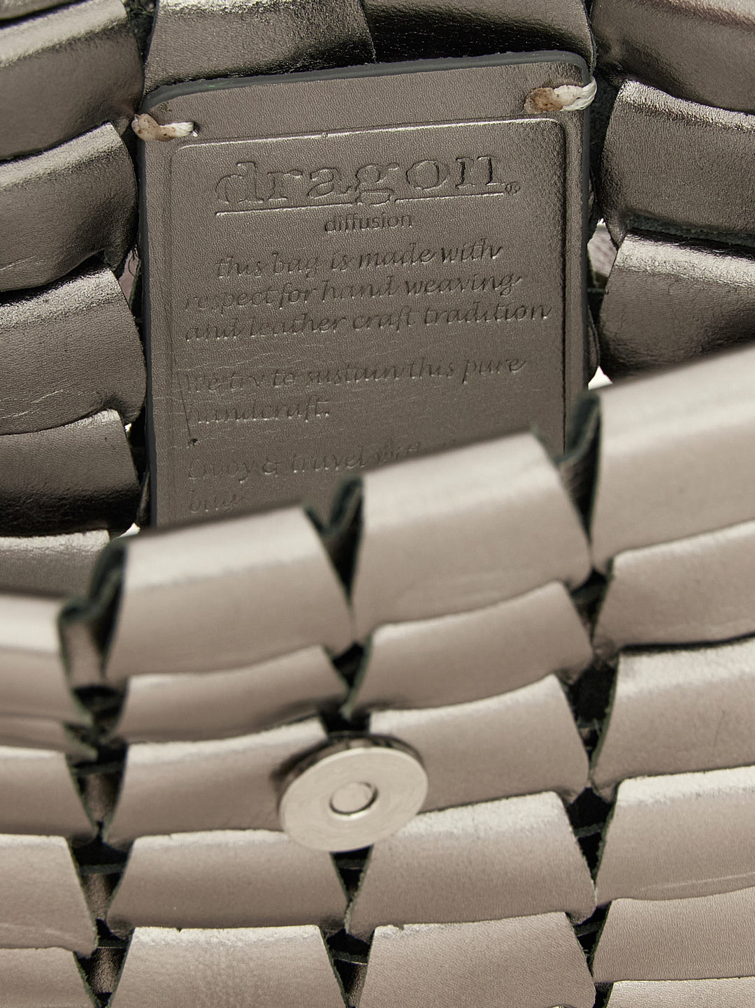 Dragon Diffusion Link Crossbody Bags - Silver | 88dc5bbb93f22880783a13cadacaf0f83324b160