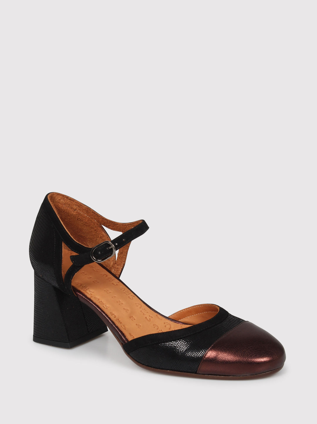 Guera pumps